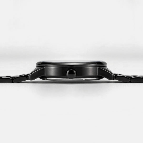 Reloj BMW M3 de perfil, grosor de la caja