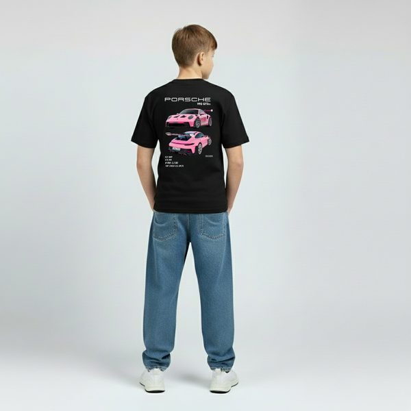 T-shirt enfant noir avec flocage GT3 RS rose et silhouette 911 au dos