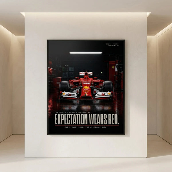 Poster Ferrari F14T Formule 1 2014 Tourismo encadré et présenté dans un intérieur contemporain