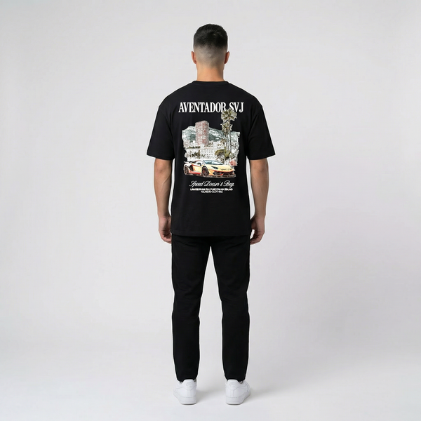 T-shirt Lamborghini Aventador SVJ noir porté, vue de dos en entier, imprimé arrière visible